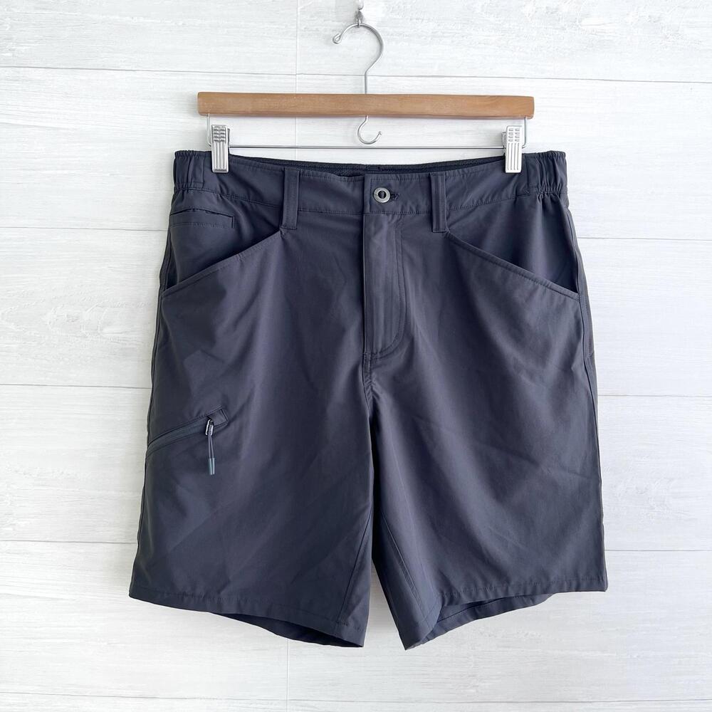 Oobe - Gray active shorts zip pockets, 32